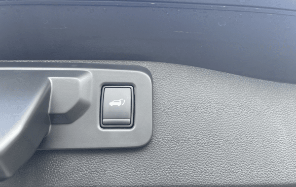 renault-austral-1-2-e-tech-full-hybrid-200ch-esprit-alpine-25 - 70238575