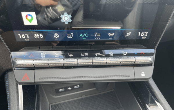 renault-austral-1-2-e-tech-full-hybrid-200ch-esprit-alpine-25 - 70238575