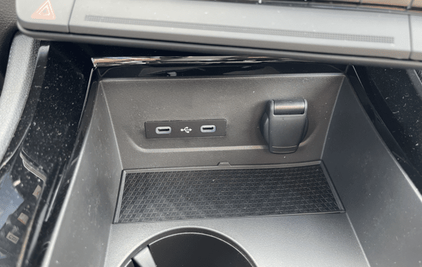renault-austral-1-2-e-tech-full-hybrid-200ch-esprit-alpine-25 - 70238575