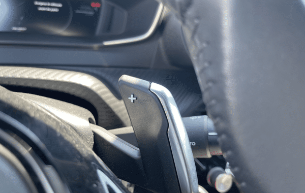 peugeot-2008-1-2-hybrid-145ch-allure-e-dcs6 - 70418575