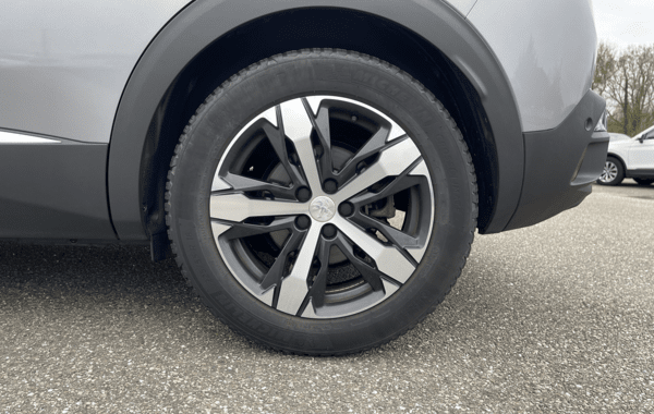 peugeot-3008-1-5-bluehdi-130ch-e6-c-allure-s-s-eat8 - 71028575