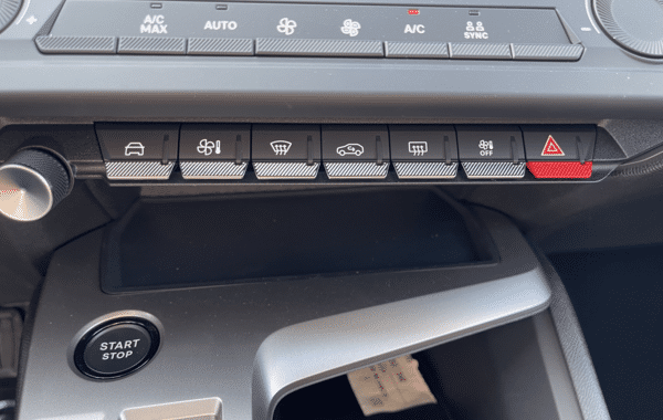 peugeot-308-1-5-bluehdi-130ch-s-s-style-eat8 - 71518575