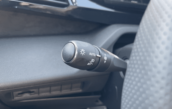 peugeot-308-sw-1-5-bluehdi-130ch-s-s-gt-eat8 - 72198575