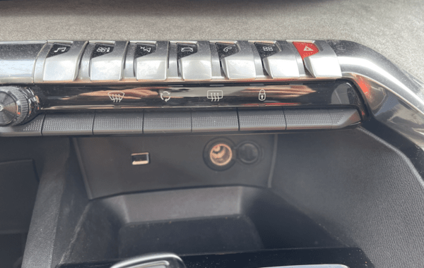 peugeot-3008-1-5-bluehdi-130ch-s-s-gt-eat8 - 72438575