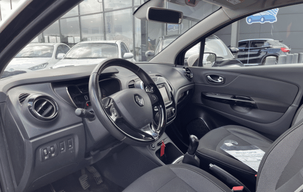 renault-captur-0-9-tce-90ch-stop-start-energy-intens-eco2-euro6 - 72828575