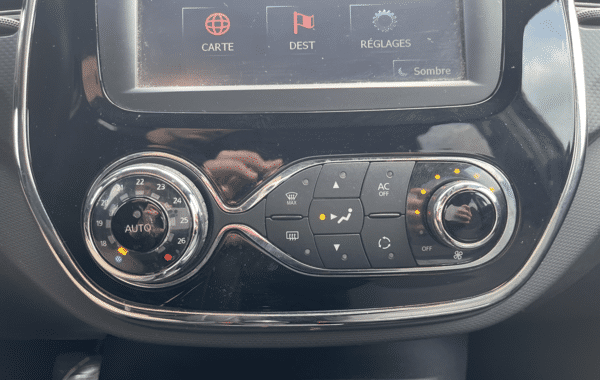 renault-captur-0-9-tce-90ch-stop-start-energy-intens-eco2-euro6 - 72828575