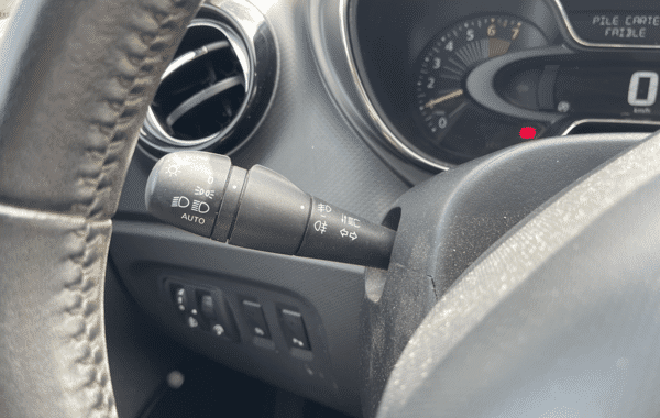 renault-captur-0-9-tce-90ch-stop-start-energy-intens-eco2-euro6 - 72828575