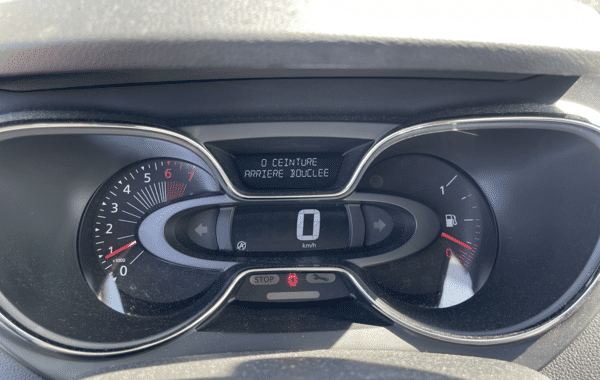 renault-captur-0-9-tce-90ch-energy-zen - 72948575