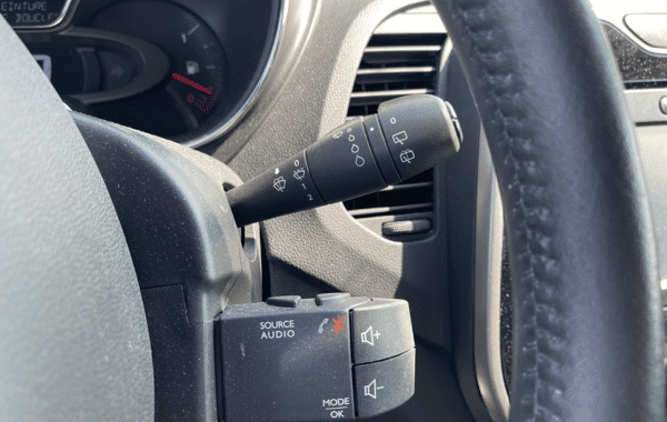 renault-captur-0-9-tce-90ch-energy-zen - 72948575