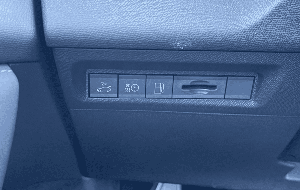 peugeot-408-plug-in-hybrid-225ch-gt-e-eat8 - 73608575