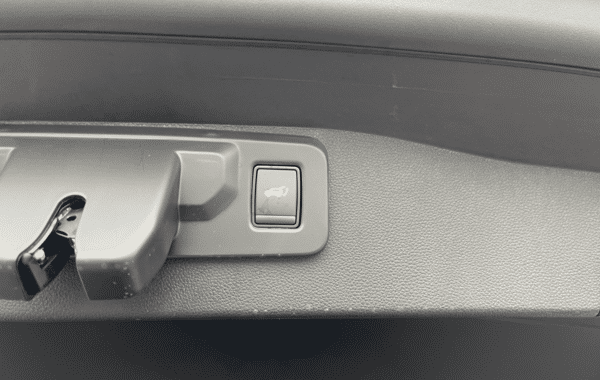 renault-austral-1-2-e-tech-full-hybrid-200ch-esprit-alpine-26 - 73718575