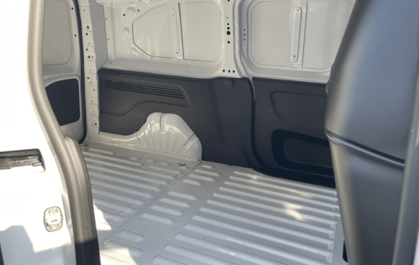 peugeot-partner-xl-diesel-130ch-automatique - 73868575