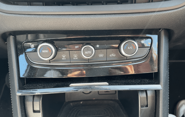opel-grandland-1-5-d-130ch-elegance-business-bva8 - 73998575