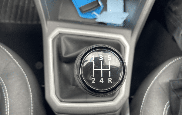 dacia-sandero-1-0-tce-90ch-journey - 74258575