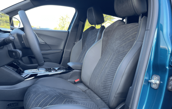 peugeot-2008-1-2-hybrid-145ch-gt-e-dcs6 - 74528575