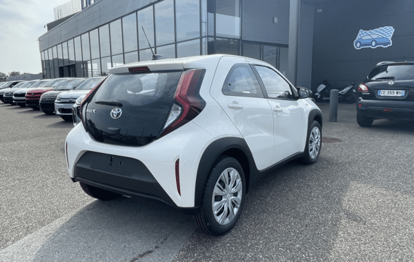 toyota-aygo-x-1-0-vvt-i-72ch-dynamic-my24 - 74628575