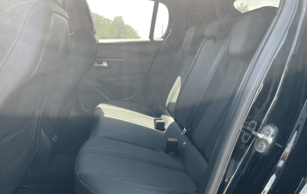 peugeot-208-1-2-puretech-130ch-s-s-gt-eat8 - 74698575