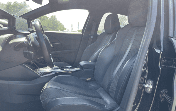 peugeot-208-1-2-puretech-130ch-s-s-gt-eat8 - 74698575