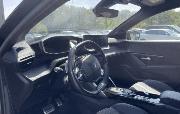 peugeot-208-1-2-puretech-130ch-s-s-gt-eat8 - 74698575