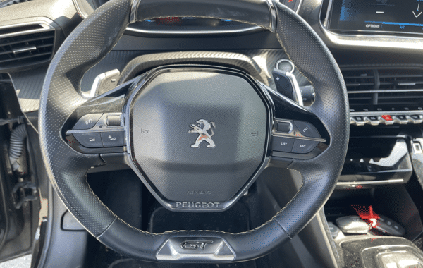 peugeot-208-1-2-puretech-130ch-s-s-gt-eat8 - 74698575