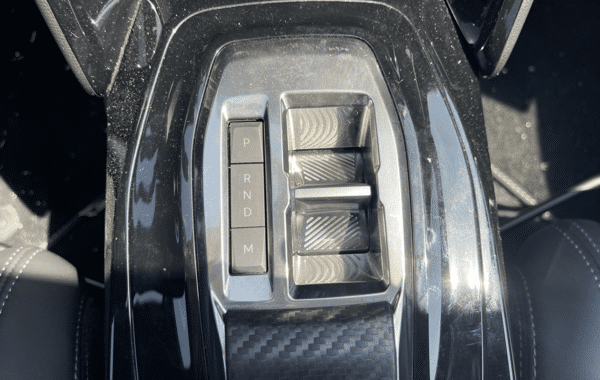 peugeot-208-1-2-puretech-130ch-s-s-gt-eat8 - 74698575