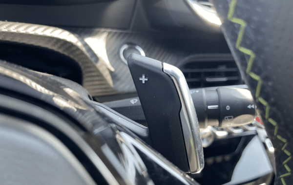 peugeot-208-1-2-puretech-130ch-s-s-gt-eat8 - 74698575