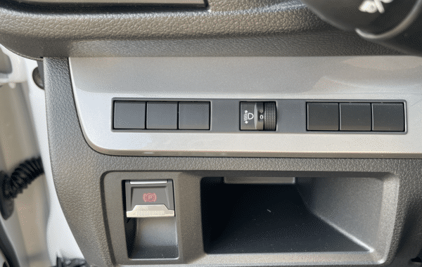 citroen-jumpy-fg-m-2-2-diesel-180ch-cabine-approfondie-fixe-automatique - 74718575