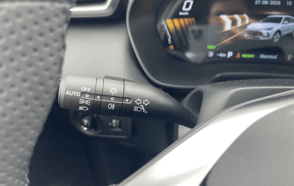 mg-motor-zs-1-5-hybrid-197ch-luxury - 74848575