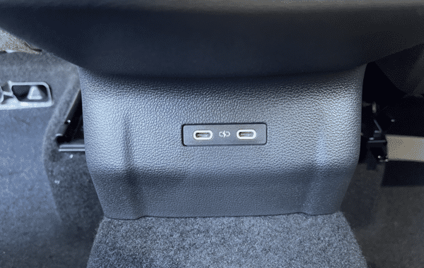 volkswagen-t-roc-1-5-etsi-150ch-r-line-dsg7 - 74978575