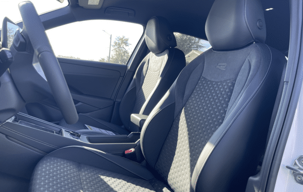 volkswagen-t-roc-1-5-etsi-150ch-r-line-dsg7 - 74978575