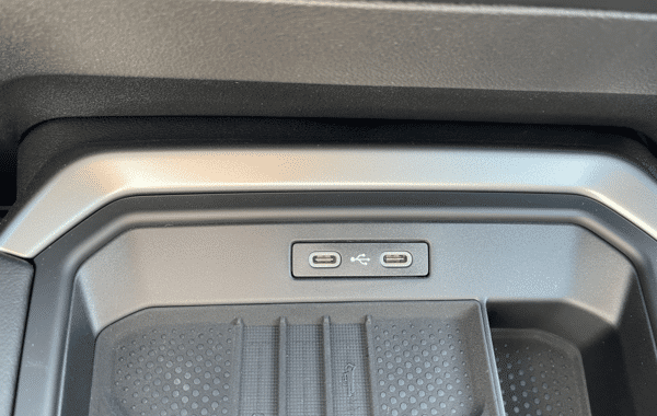 volkswagen-t-roc-1-5-etsi-150ch-r-line-dsg7 - 74978575