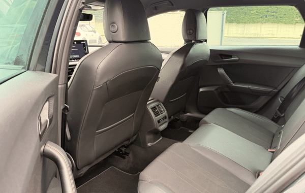 cupra-leon-2-0-tdi-150ch-v-dsg7 - 75188575