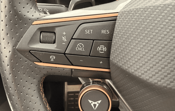 cupra-leon-2-0-tdi-150ch-v-dsg7 - 75188575