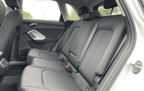 audi-q3-35-tfsi-150ch-design-s-tronic-7 - 75668575