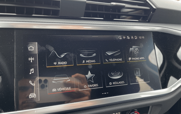 audi-q3-35-tfsi-150ch-design-s-tronic-7 - 75668575