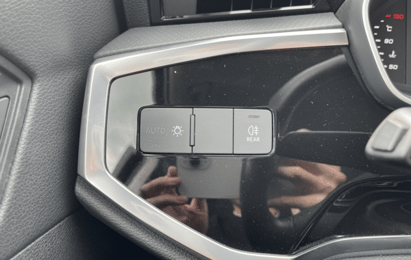 audi-q3-35-tfsi-150ch-design-s-tronic-7 - 75668575