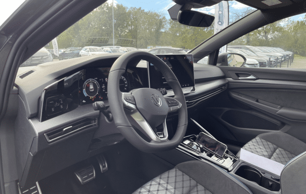 volkswagen-golf-viii-2-0-tdi-150ch-r-line-dsg7 - 76728575