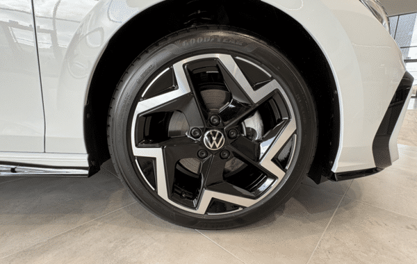 volkswagen-golf-viii-2-0-tdi-150ch-r-line-dsg7 - 76738575