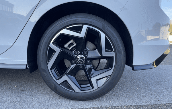 volkswagen-golf-viii-2-0-tdi-150ch-r-line-dsg7 - 76748575