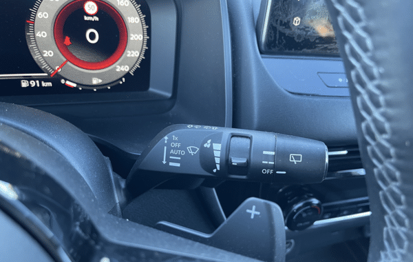 nissan-qashqai-1-3-mild-hybrid-158ch-n-connecta-xtronic - 76988575