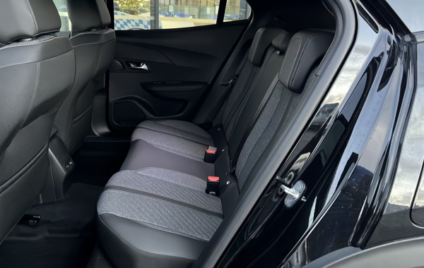 peugeot-2008-1-2-puretech-100ch-s-s-allure - 111654686
