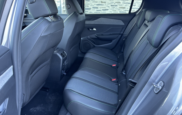 peugeot-308-1-5-bluehdi-130ch-s-s-allure-eat8 - 124634686
