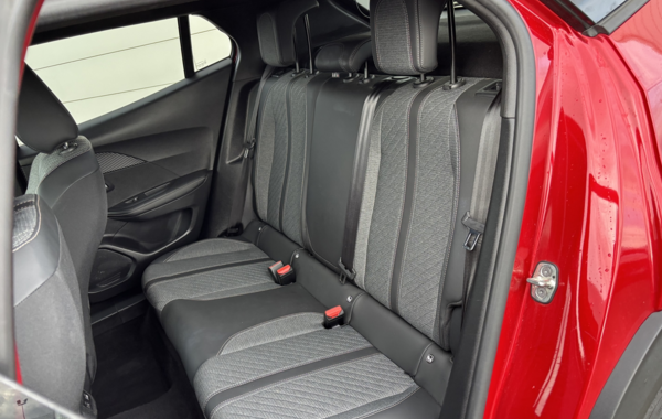 peugeot-2008-1-2-puretech-130ch-s-s-allure-eat8 - 129984686