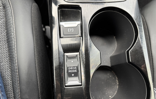 peugeot-2008-1-2-puretech-130ch-s-s-allure-eat8 - 129984686