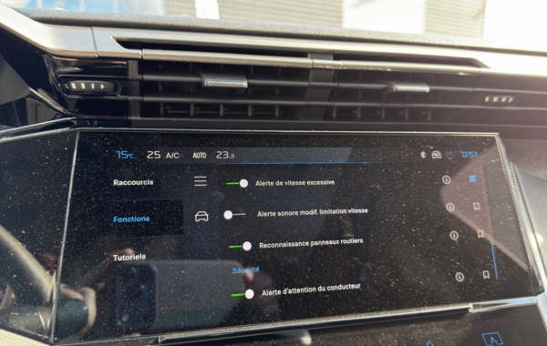 peugeot-308-1-5-bluehdi-130ch-s-s-allure-eat8 - 133094686