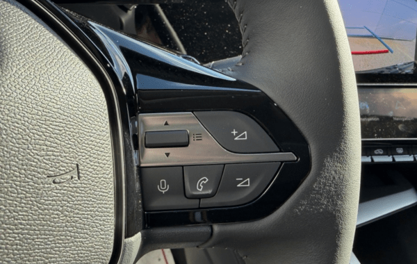 peugeot-308-1-5-bluehdi-130ch-s-s-allure-eat8 - 133094686