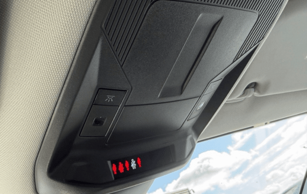 peugeot-308-1-5-bluehdi-130ch-s-s-allure-eat8 - 133094686