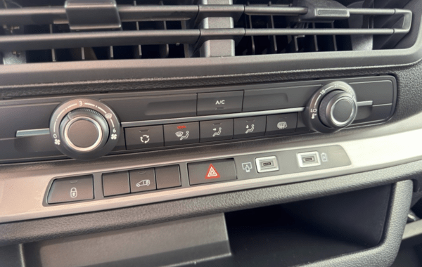 citroen-jumpy-fg-xl-2-0-bluehdi-180ch-s-s-eat8 - 133684686