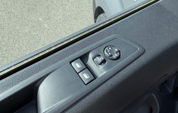 citroen-jumpy-fg-xl-2-0-bluehdi-180ch-s-s-eat8 - 133684686