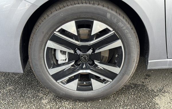 peugeot-208-1-2-puretech-100ch-s-s-allure - 134414686
